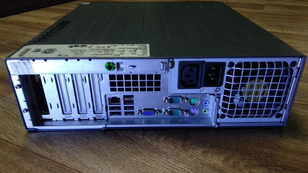 Брендовый компьютер Fujitsu Siemens Esprimo E5730