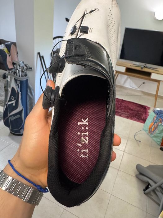 Sapatos Ciclismo Estrada Fizik Aria R3 (Sola Carbono) - Tam 44