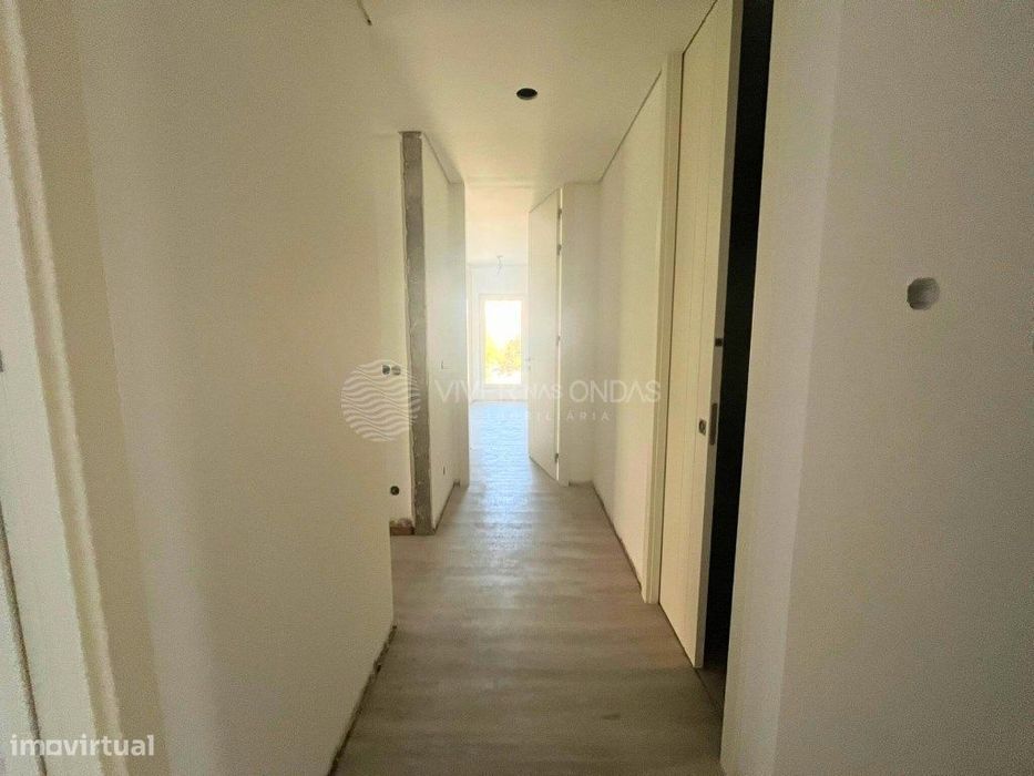 Apartamento T2 com 81m2, inserido em empreendimento exclusivo, na C...