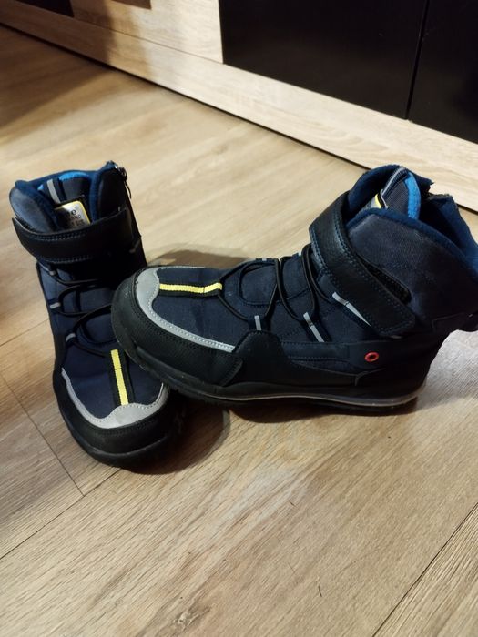 Buty chłopięce r.37