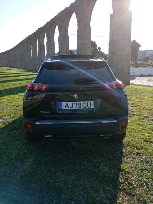 Peugeot 2008 GT 1.2 PureTech 130cv EAT8 | Teto Panorâmico | 81.000 km