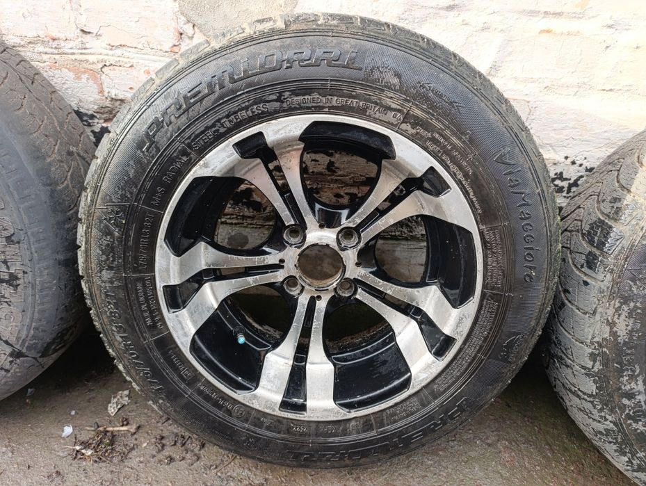 Легкосплавные диски с резиной R13 4*98 ваз