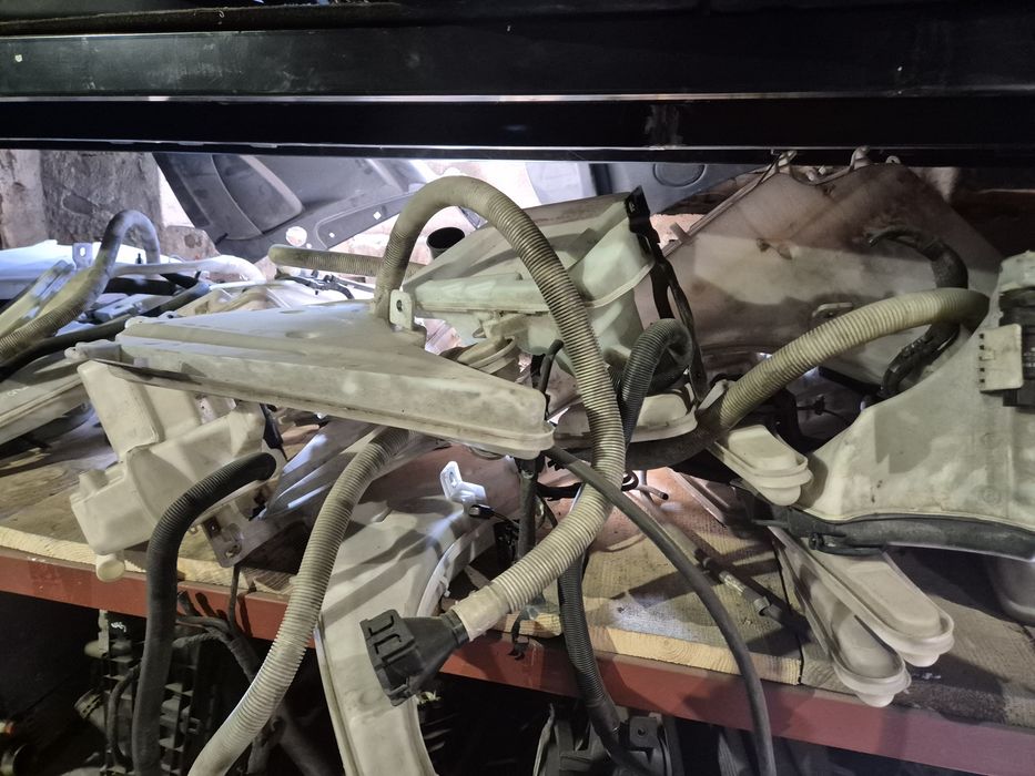 Zbiornik płynu bmw e90 e91 e92 e93 e87 e60 e63 z4 x1 x3