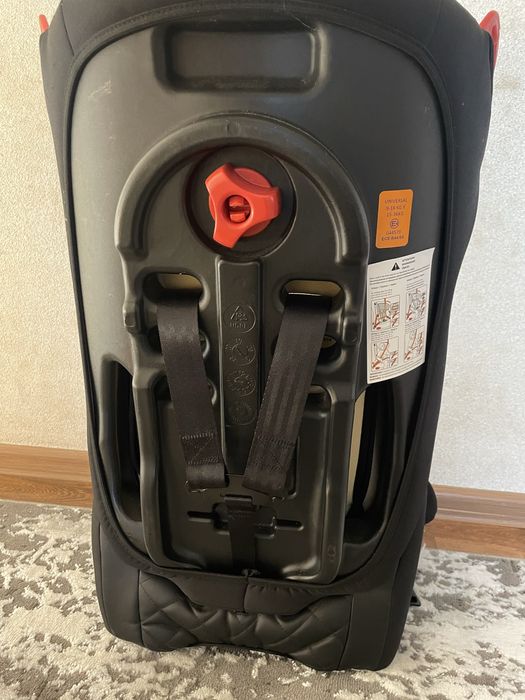 Автокрісло CARRELLO Premier CRL-9801/2 Black Panther група 1+2+3 /2/