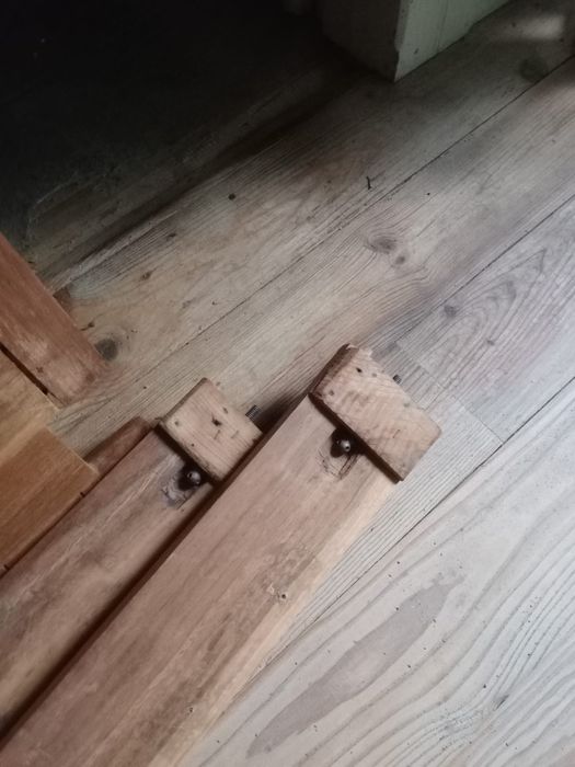 Cama Madeira Maciça - ANTIGA