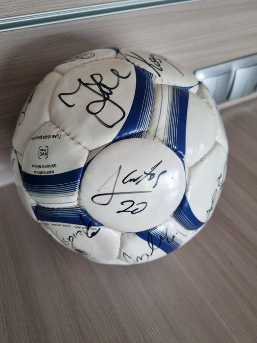 Piłka z autograf Robert Lewandowski  i inni