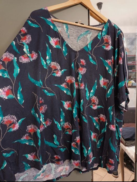 Tunika z suwakami na ramionach Cellbes 62/64