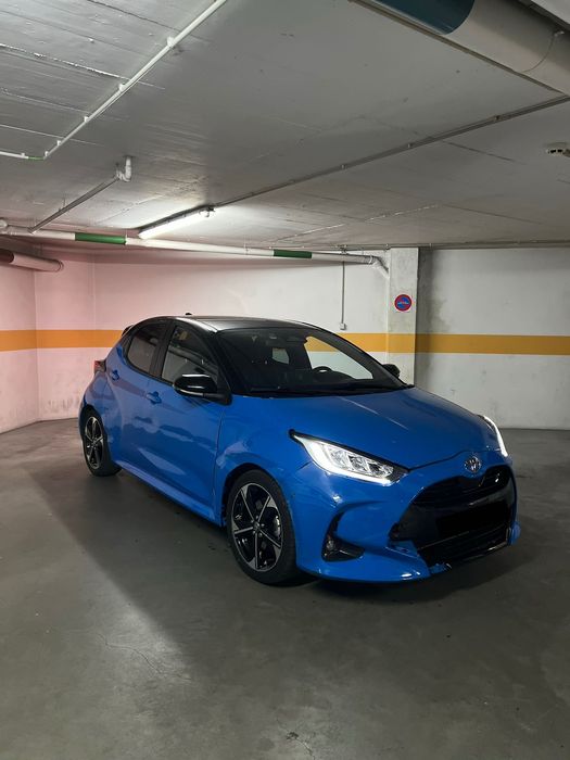 Toyota Yaris Hybrid Versão Luxury Full Extras
