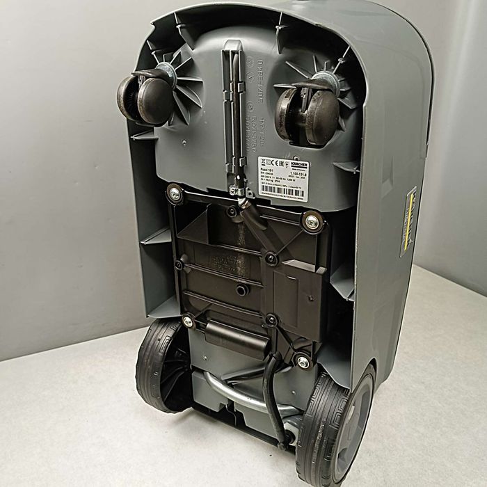 Професійний миючий пилосос KARCHER PUZZI 10/1 (1.100-131.0)