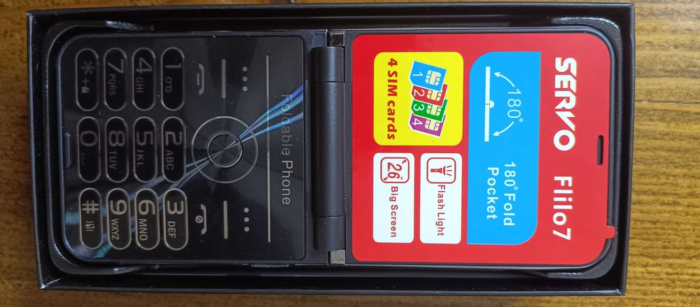 Мобильный телефон раскладушка SERVO Flilo 7, 4 SIM, фонарик