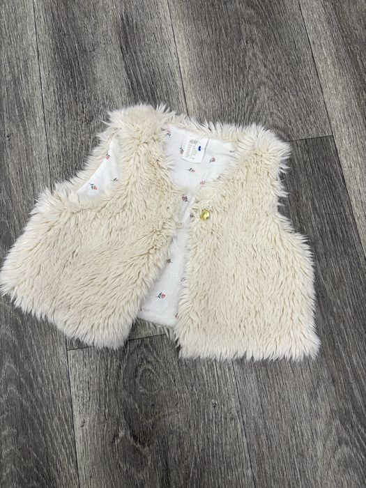 Bezrekawnik  kamizelka futrzana h&m 74r 6-9msc