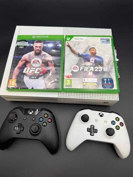 Konsola Xbox one S  Model 1681 Stan: bardzo dobry, sprawny.