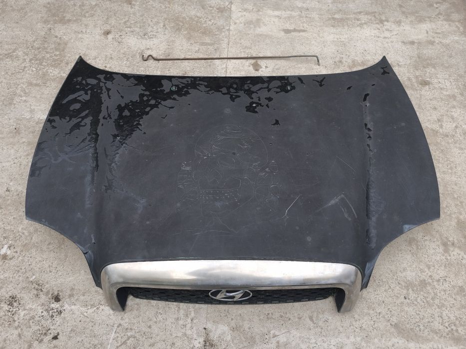 Продам капот на hyundai santa fe 1