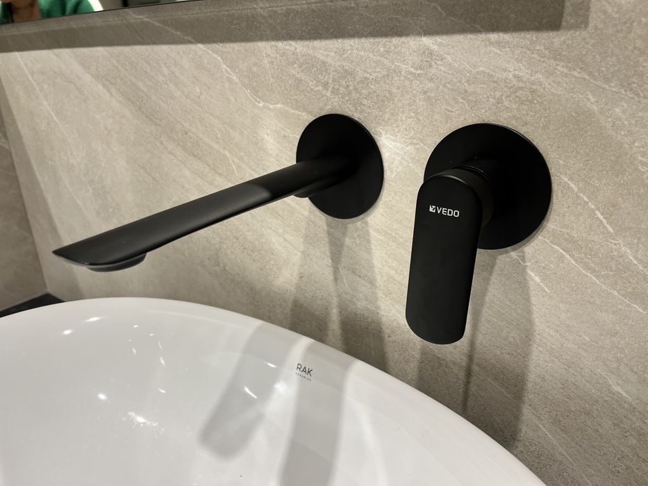 Bateria umywalkowa ścienna VBA5012/CZ Vedo