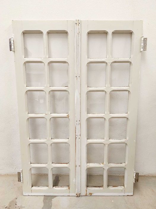 Janelas antigas de 2 folhas madeira estrangeira