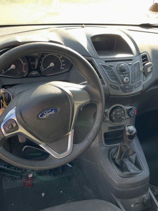 Ford Fiesta 2013 para peças