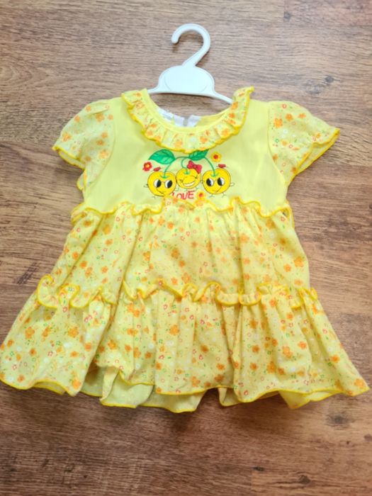 Пляттячка для дівчинки 12-18 місяців