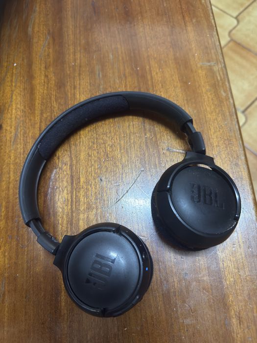 fones jbl praticamente novos
