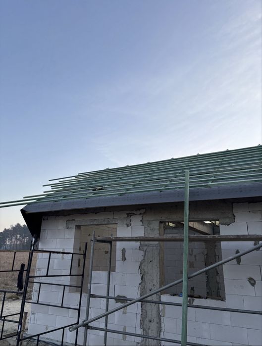 Uslugi Dekarskie. Dekarz, Dach