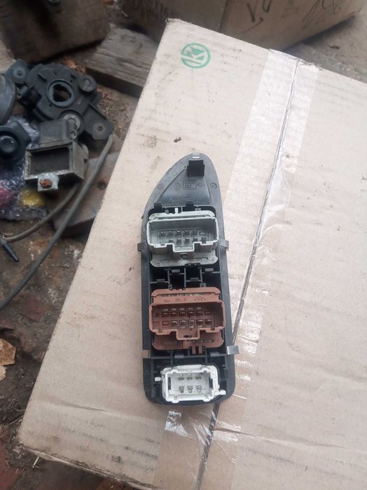 Блок управління свічок накала Рено Лагуна.