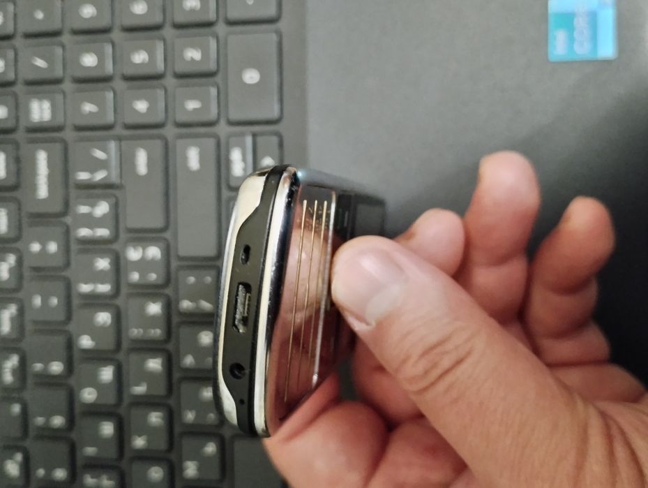 Nokia 6700 мобільний телефон