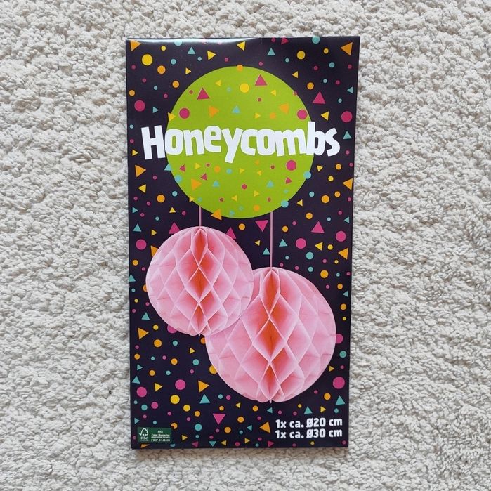Zestaw dekoracji (balony, girlandy, pompony dekoracyjne)
