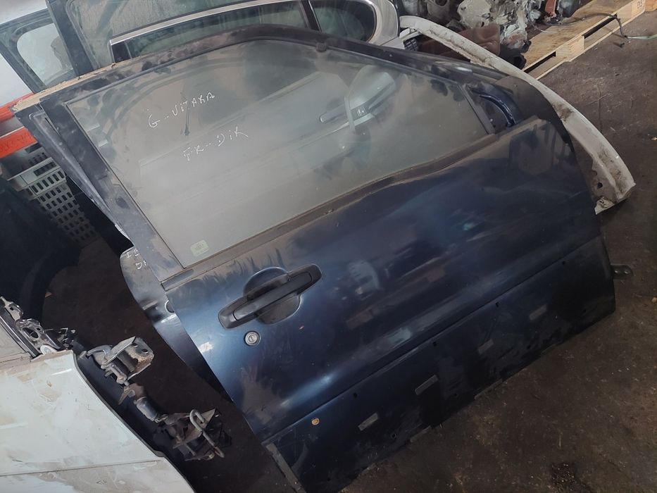 Porta frente direita susuki grande vitara 2005