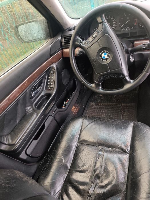 Продам BMW E38 1997 терміново