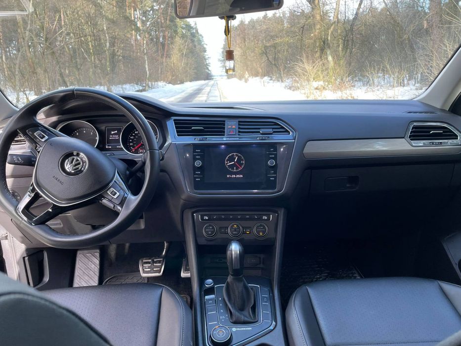 Volkswagen Tiguan  2019 — 7 місць Повний привід| Панорама.