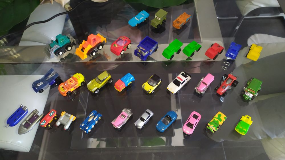 Carros miniatura variados