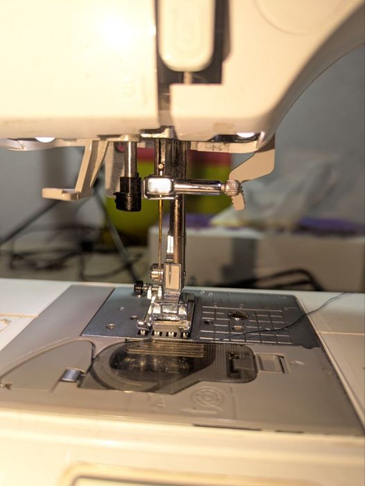 Машинка швейная brother rs 240