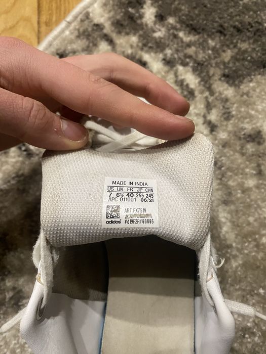 Adidas “Stan Smith”