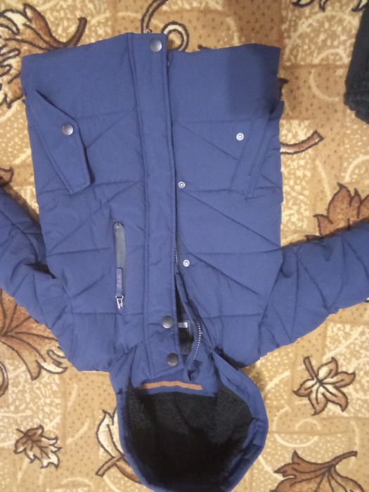 Тепла куртка і штани.