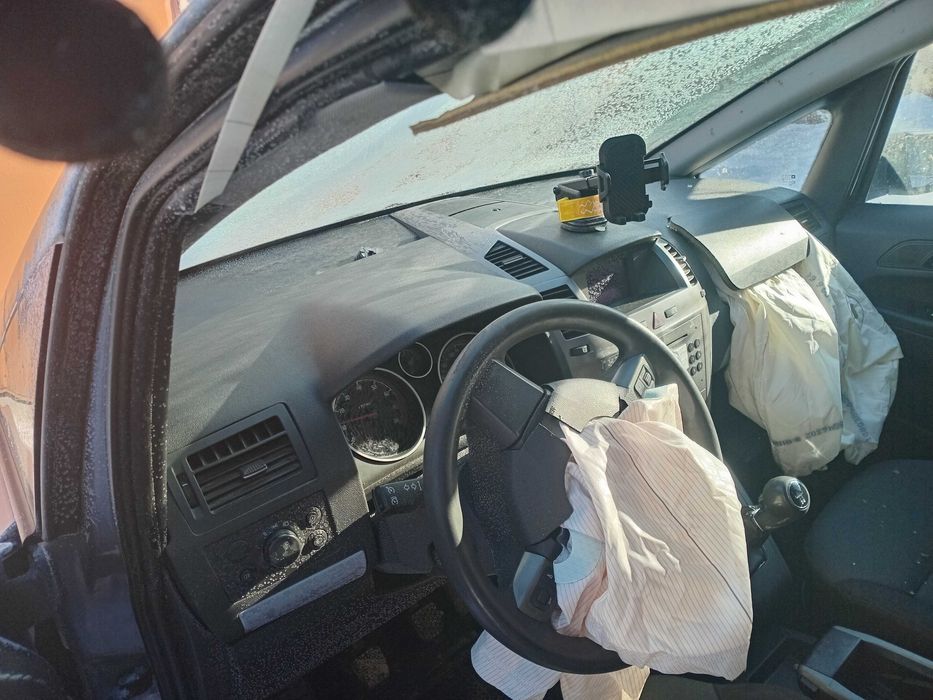 Opel Zafira B Опель Зафіра Б після ДТП на запчастини