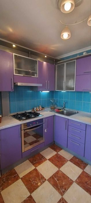 Здам теплу 2 кімнатну із окрем кімнатами, м. Святошин 10 хвилин їзди