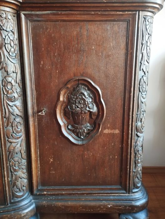 Antyczny kredens dębowy XIX/XX w. - gięte szyby ANTYK