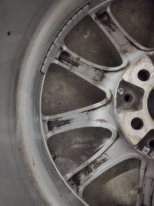 Alufelgi bmw wraz z oponami