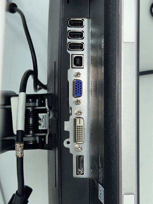 Полный комплект Lenovo ThinkCentre + Dell 24” + Cherry + Fujitsu