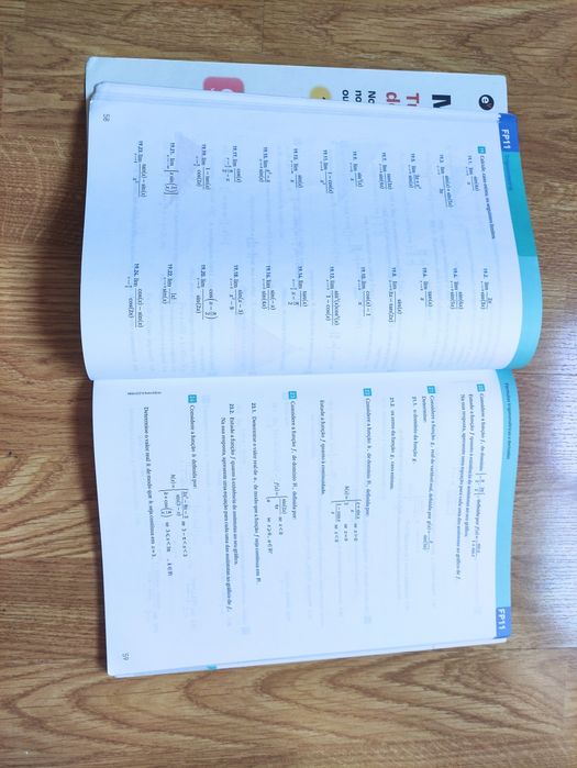 Matemática A 12°- Caderno de Fichas Máximo- Porto Editora