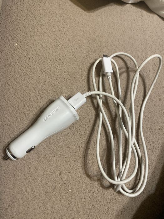 Автомобильное зарядное устройство Samsung