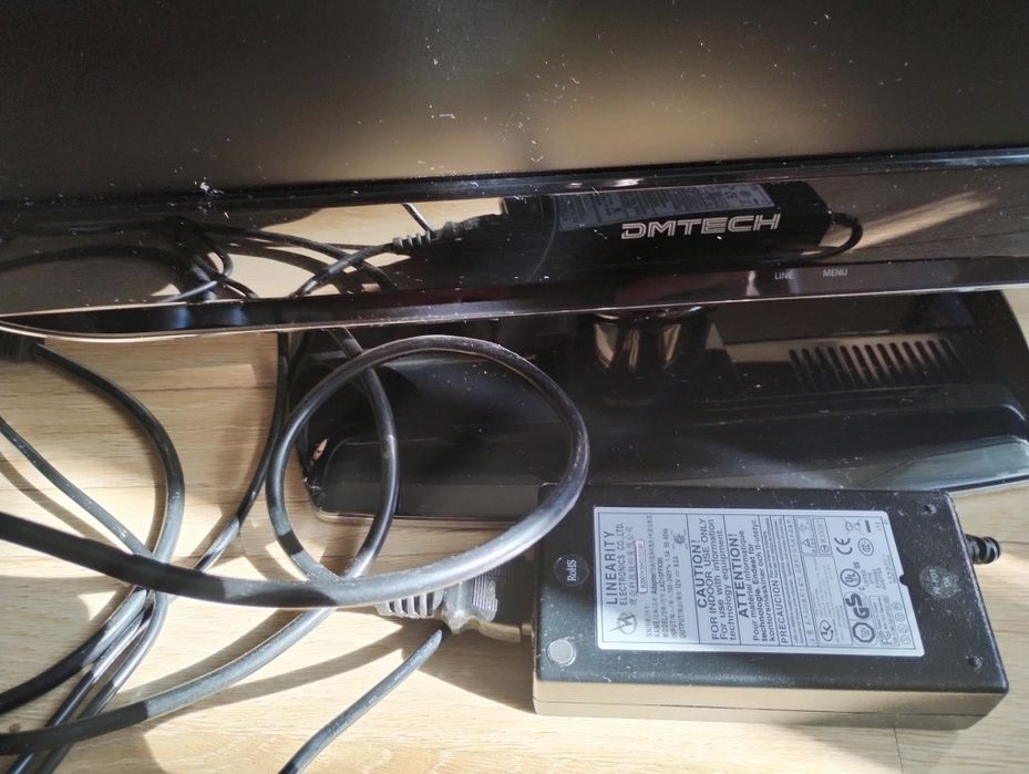 Tv lcd 22 cale stan bdb z dvd