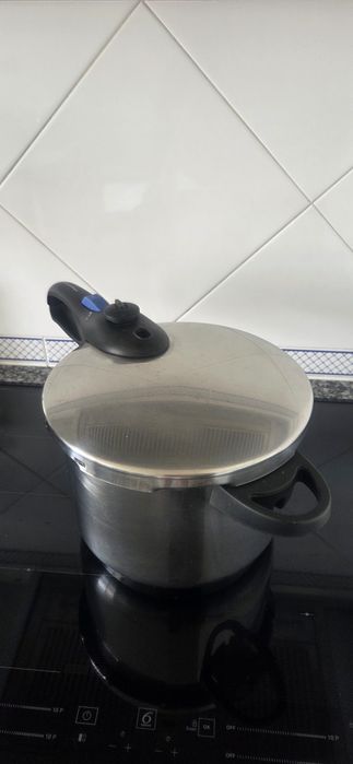 Panela de Pressão Magefesa Practika Plus 6L (Indução) – Estado Excelente!