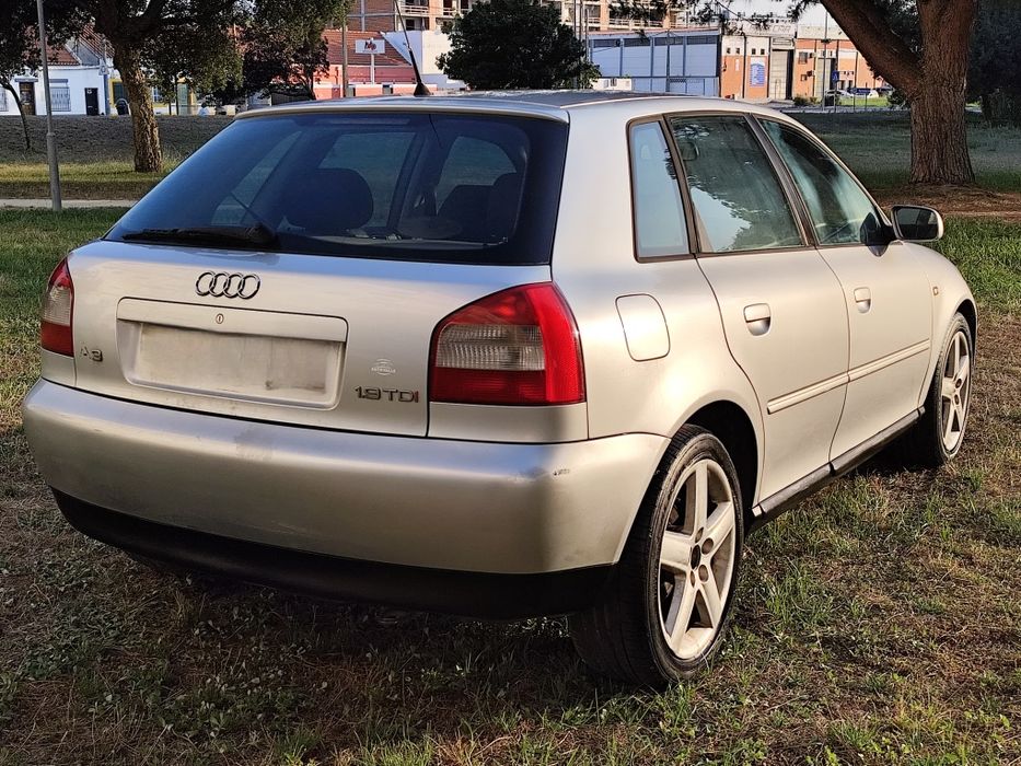 130cv 1.9 TDI CX6 AUDI A3 5 portas impecável e fiável