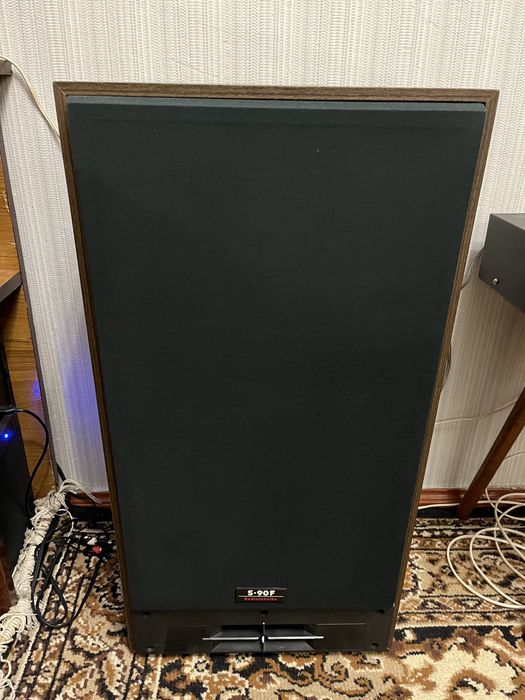 Продам акустические системы s-90f