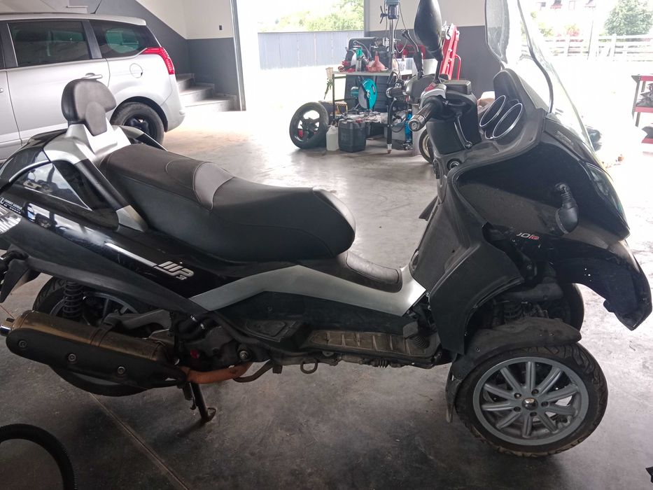 piaggio mp3 mp 3 400 silnik koło owiewka plastik wtrysk felga tłumik kolanko części