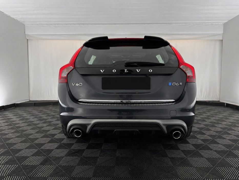Volvo V60 Volvo V60 D6 Plug-in Hybrid R-Design Polestar