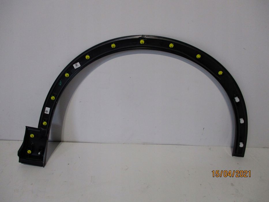 Nakładka Listwa Na Błotnik Audi Q8 4M8853718J 4M8853717J