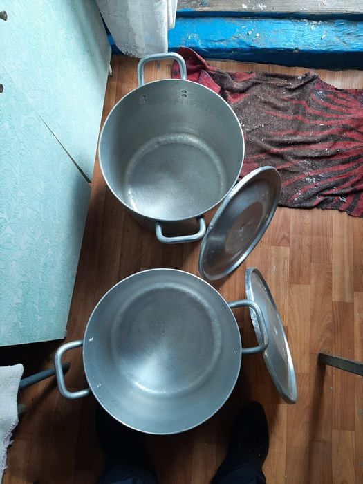 Продам каструлі 30л