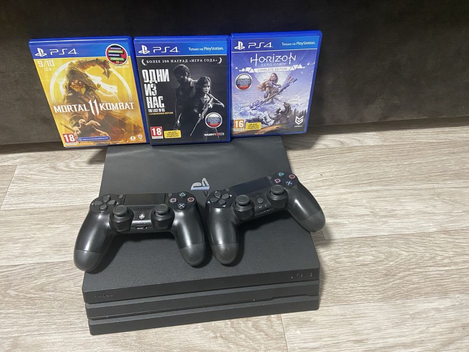 Ps4 pro на 1tb з трьома дисками