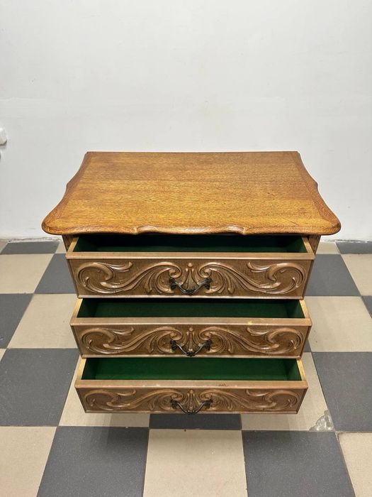 Приліжкова тумба комод Луі кабріоль резьба дерево 4096